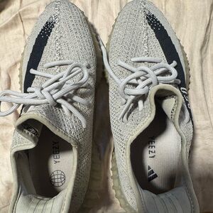 Adidas Yeezy Boost 350 V2 - Gray